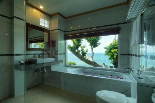 Absolute Beach Resort Phuket Room photo